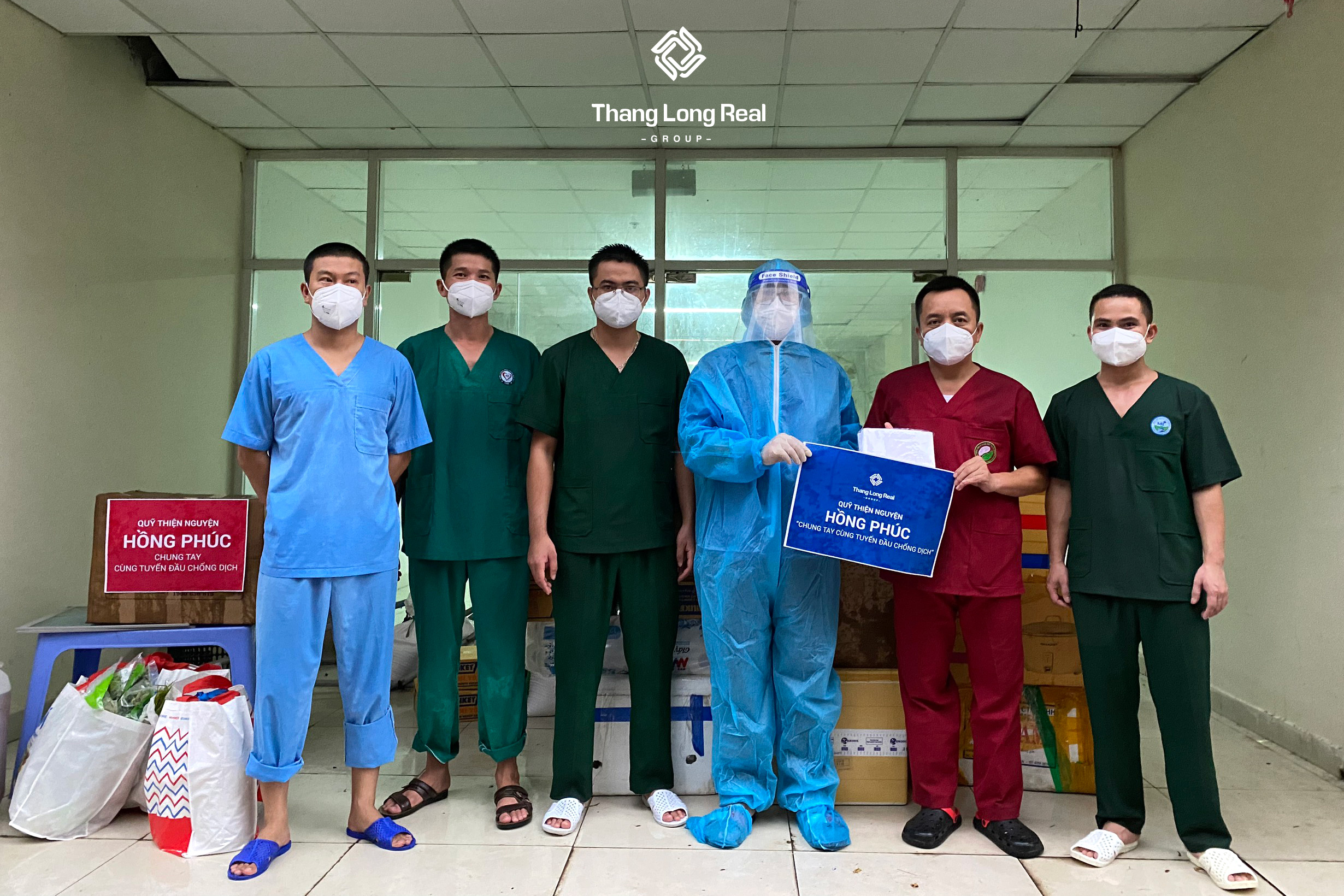 Quỹ thiện nguyện Hồng Phúc hỗ trợ các bác sĩ tuyến đầu chống dịch của tỉnh Sơn La